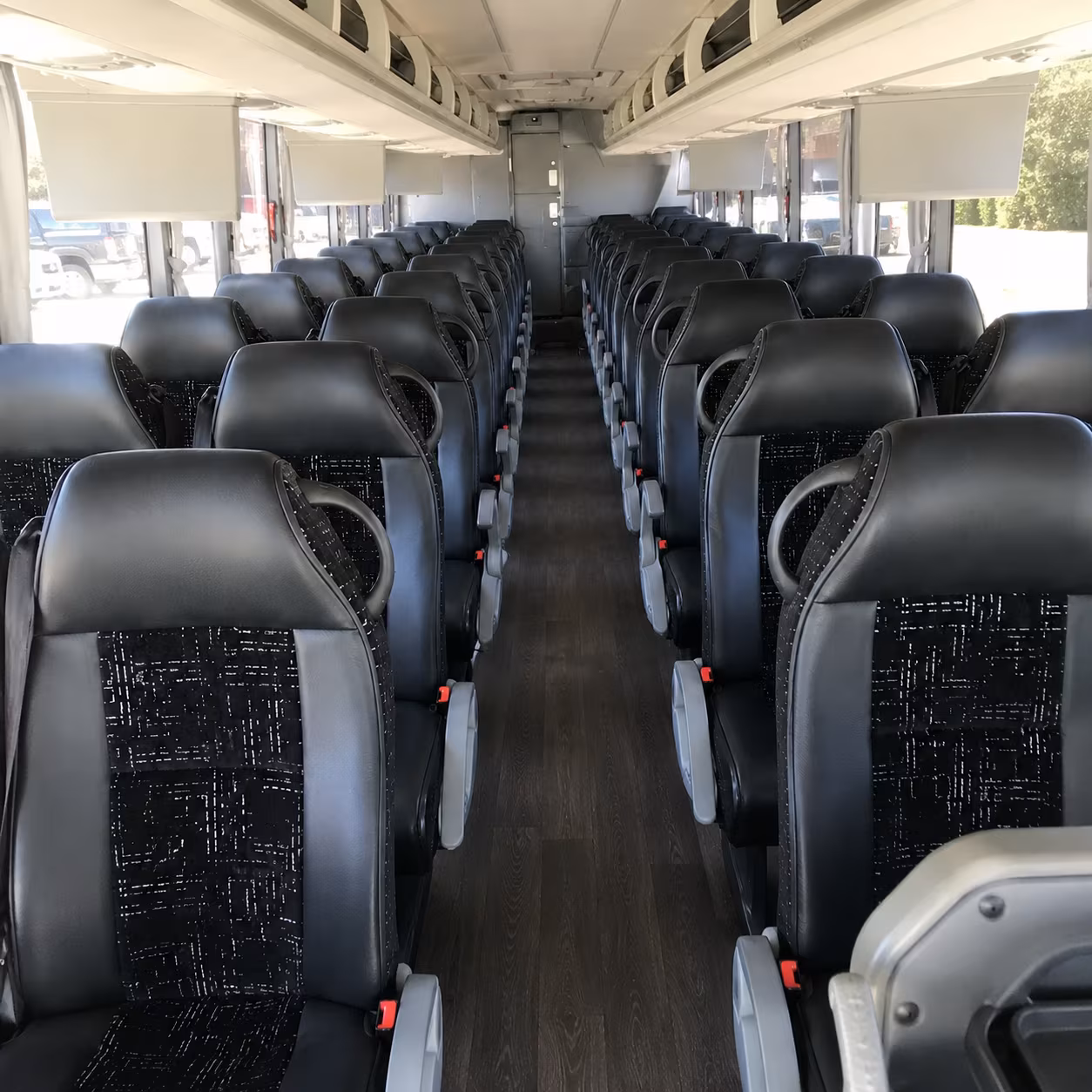 New Orleans Airport Shuttle & Transportation party bus exterior