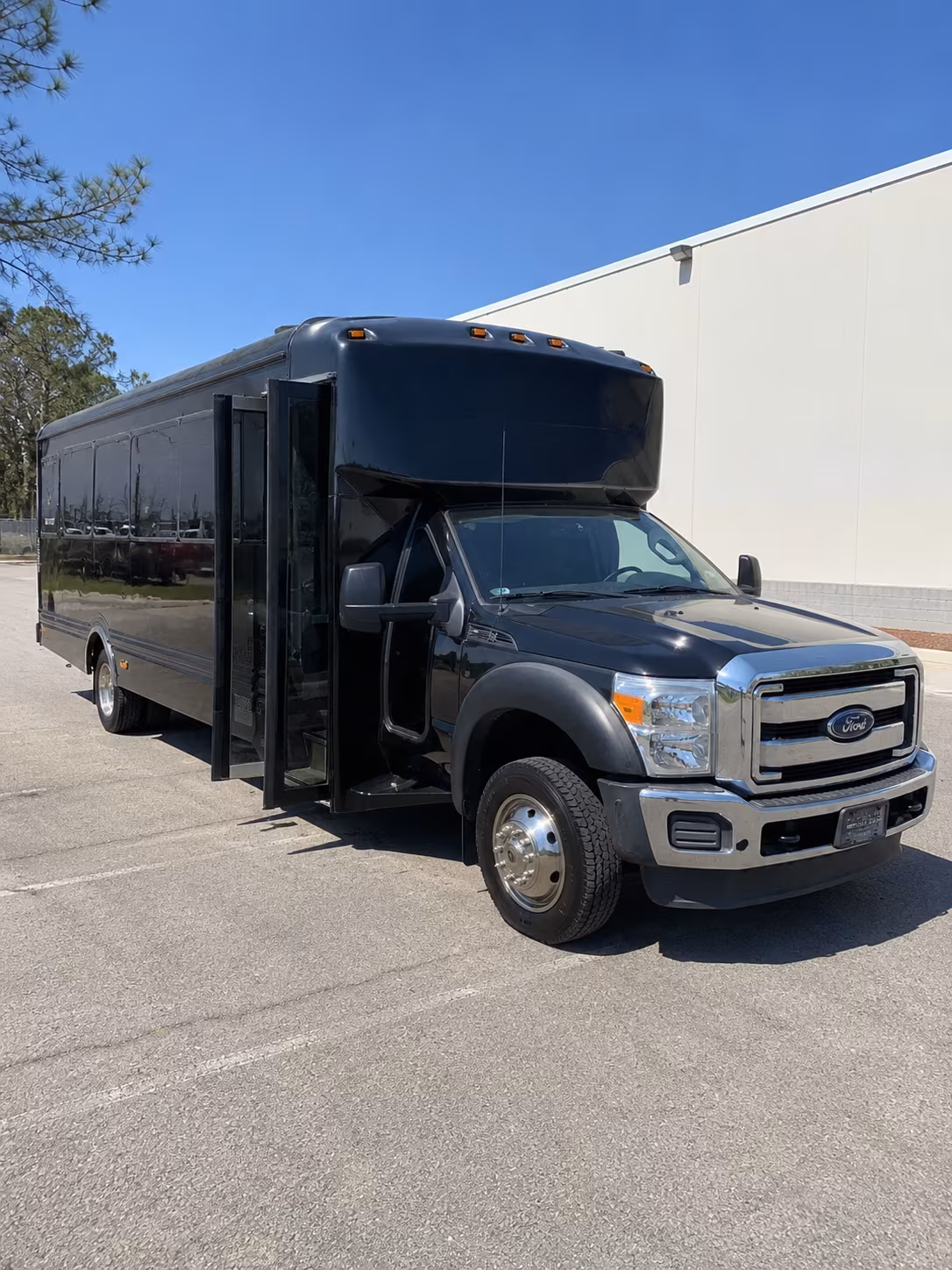 New Orleans Prom & Homecoming Transportation party bus exterior