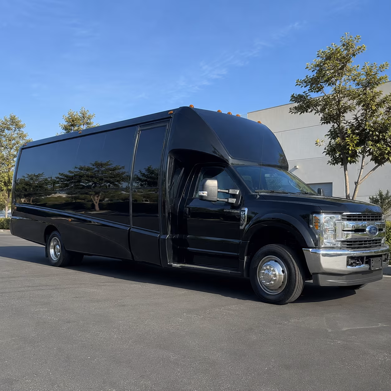 New Orleans Winery Tour & Pub Crawl Transportation onboard seating